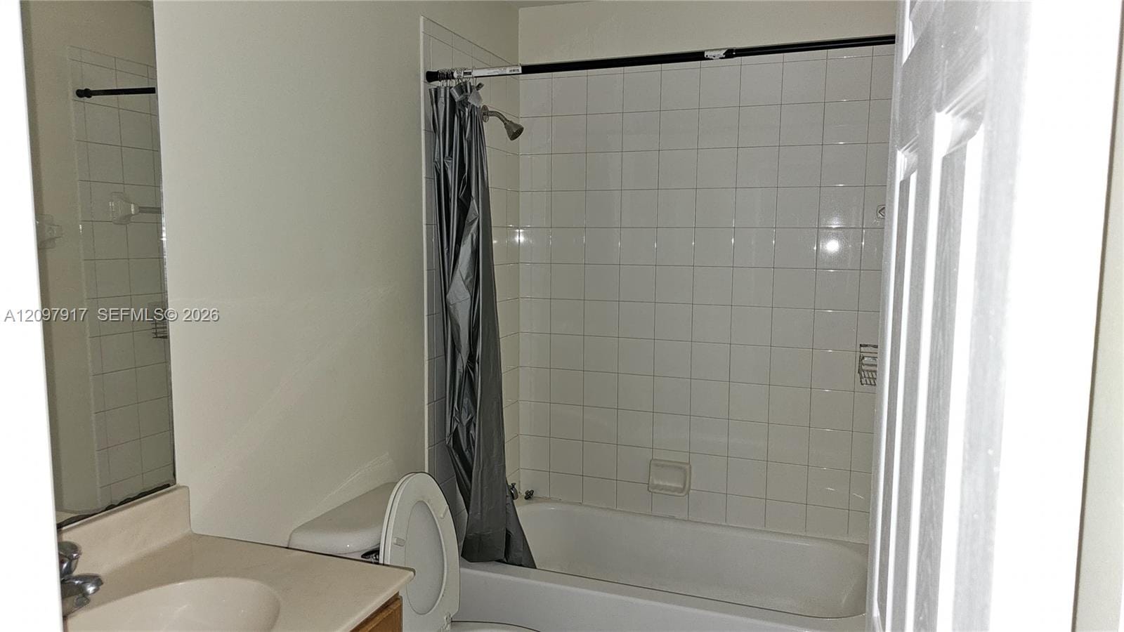 5931 Glasgow Way 5931, Tamarac, FL 33321 photo 3