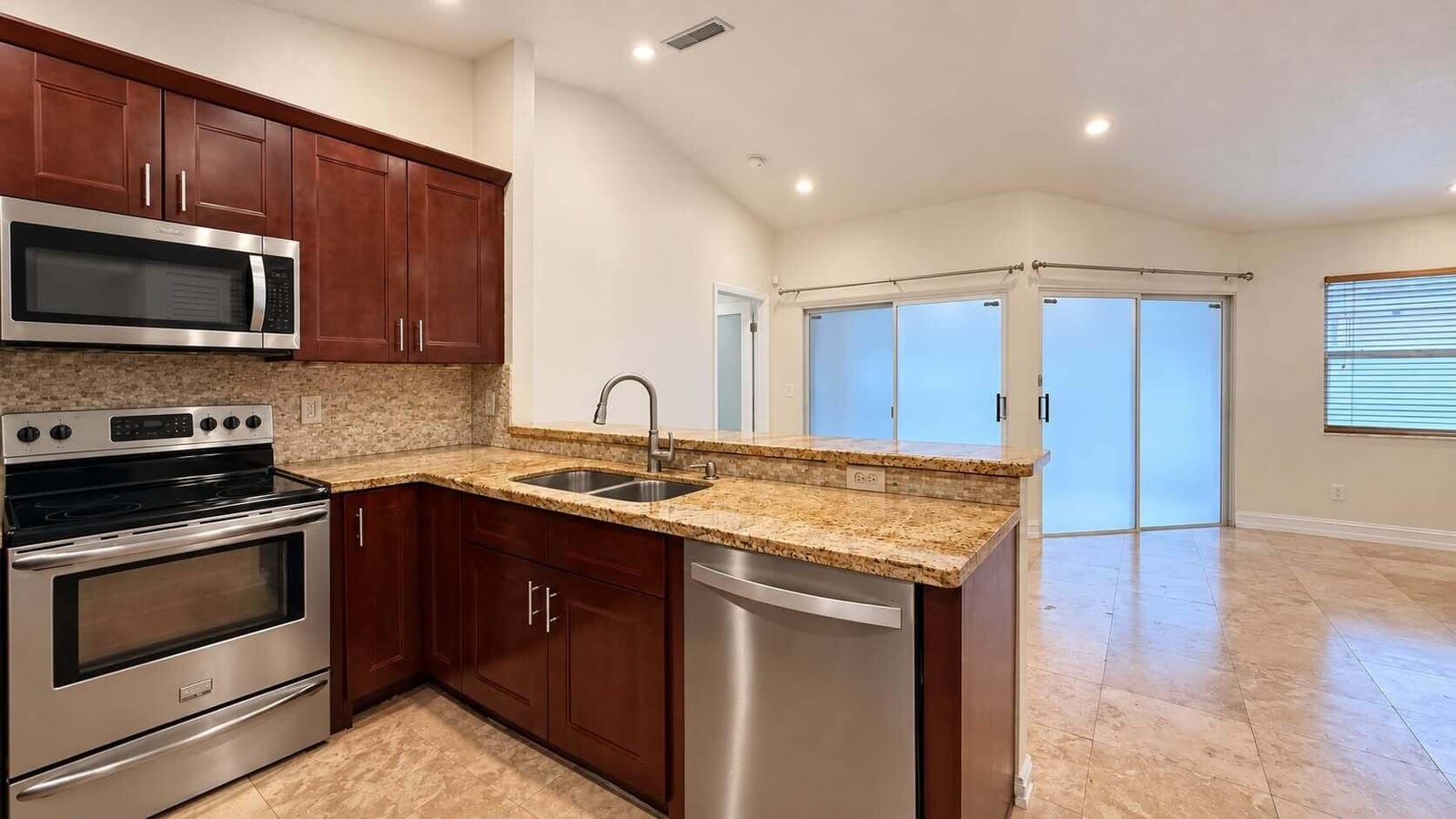 11838 NW 13TH Street, Pembroke Pines, FL 33026 photo 8