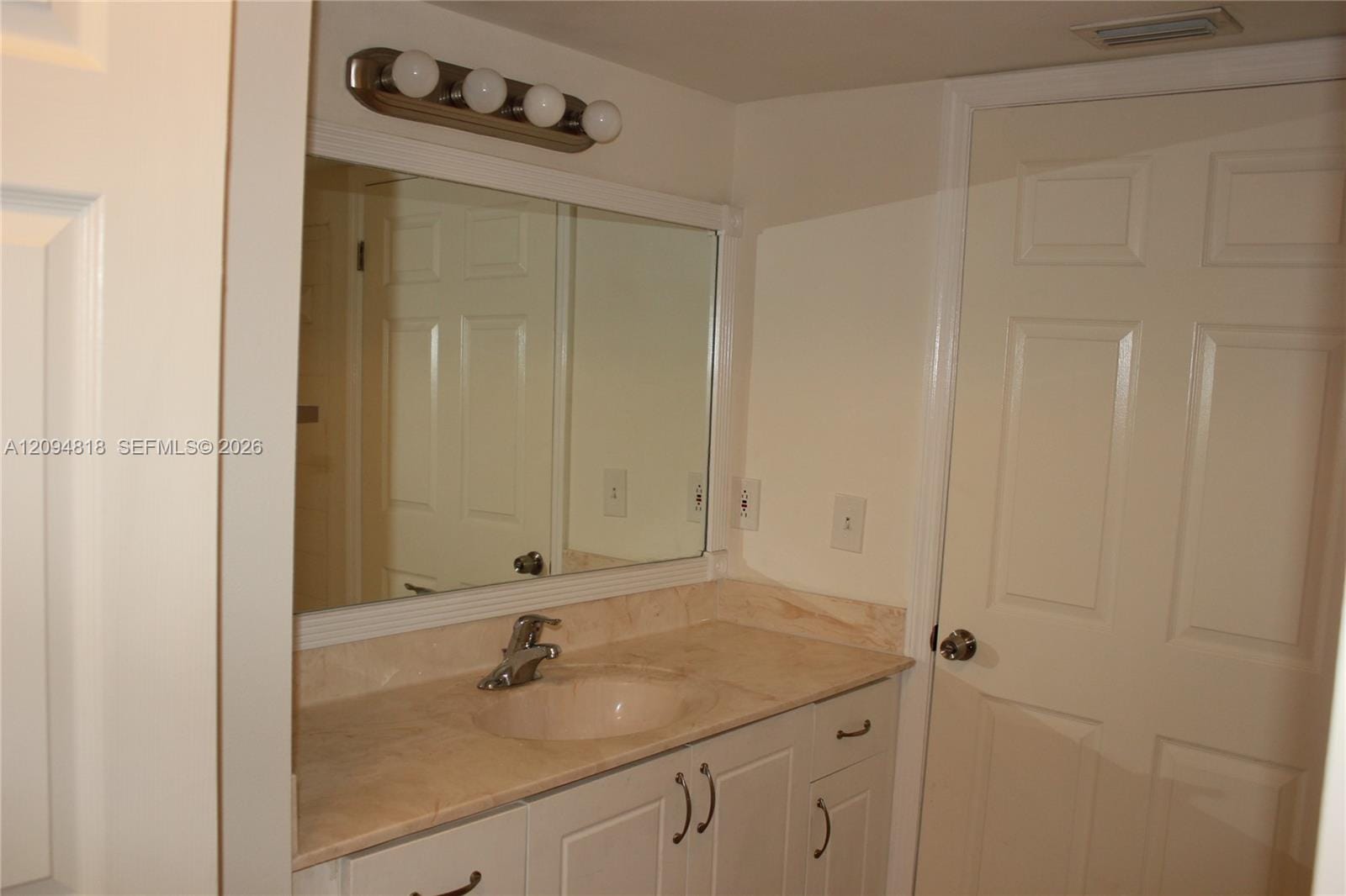 4871 Via Palm Lakes 703 — photo 10