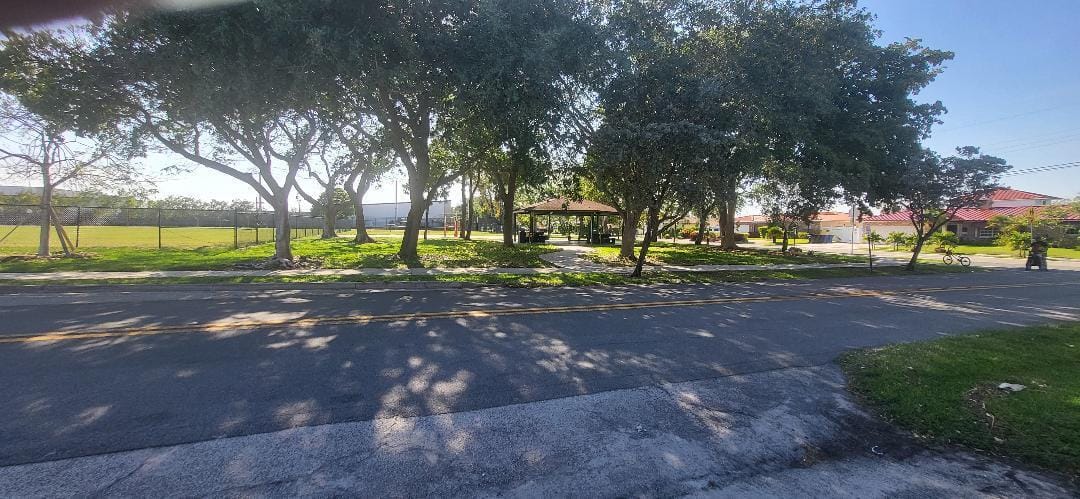 5240 NE 14TH Way 4, Fort Lauderdale, FL 33334 photo 4