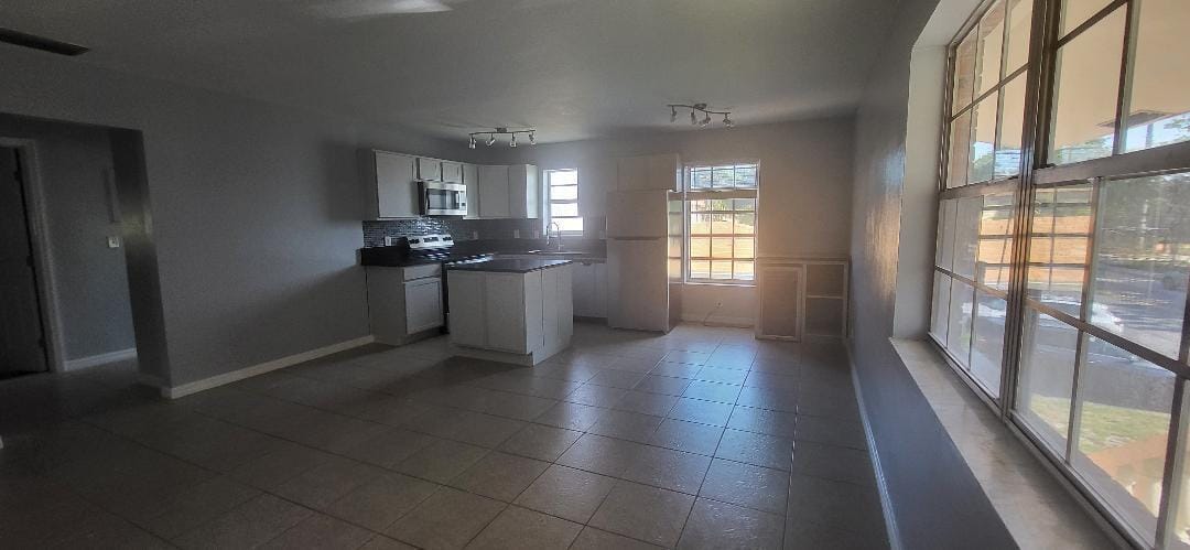 5240 NE 14TH Way 4, Fort Lauderdale, FL 33334 photo 8