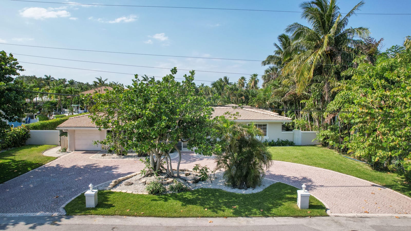 4 bedroom home for sale at 2265 24th, Lighthouse Point, FL 33064 — $8,000
