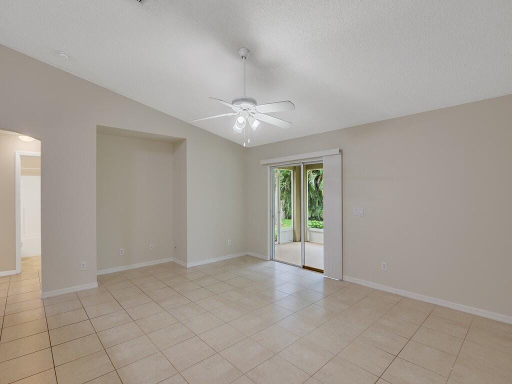 557 BROWNING Terrace, Sebastian, FL 32958 photo 14