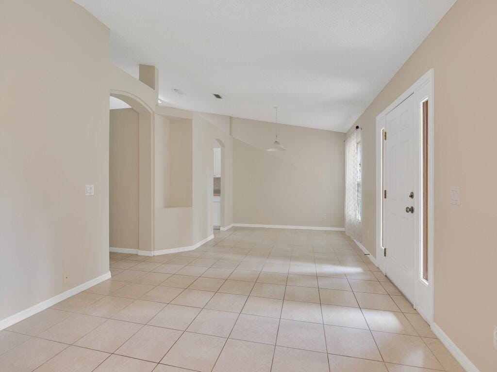 557 BROWNING Terrace, Sebastian, FL 32958 photo 4