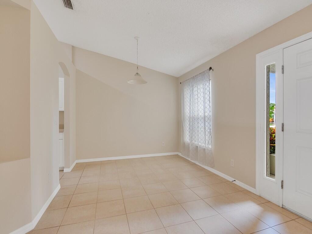 557 BROWNING Terrace, Sebastian, FL 32958 photo 5