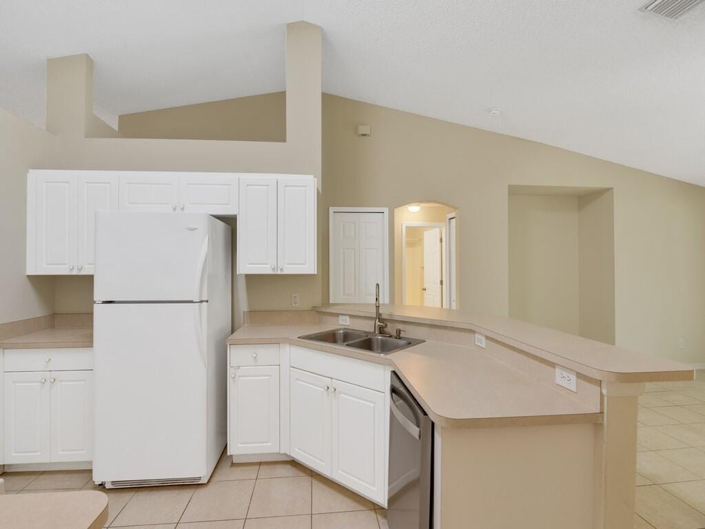 557 BROWNING Terrace, Sebastian, FL 32958 photo 9