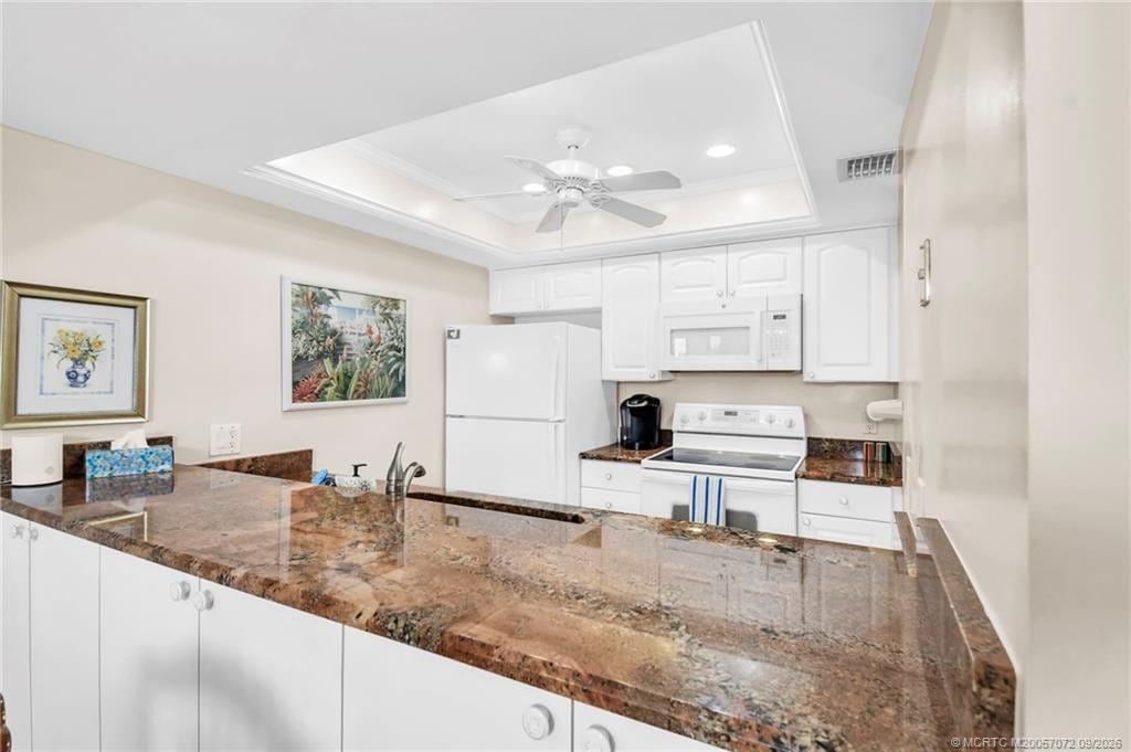5574 NE Gulfstream Way, Stuart, FL 34996 photo 9