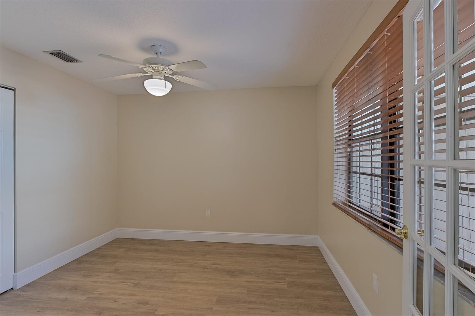 223 City View Drive — photo 12