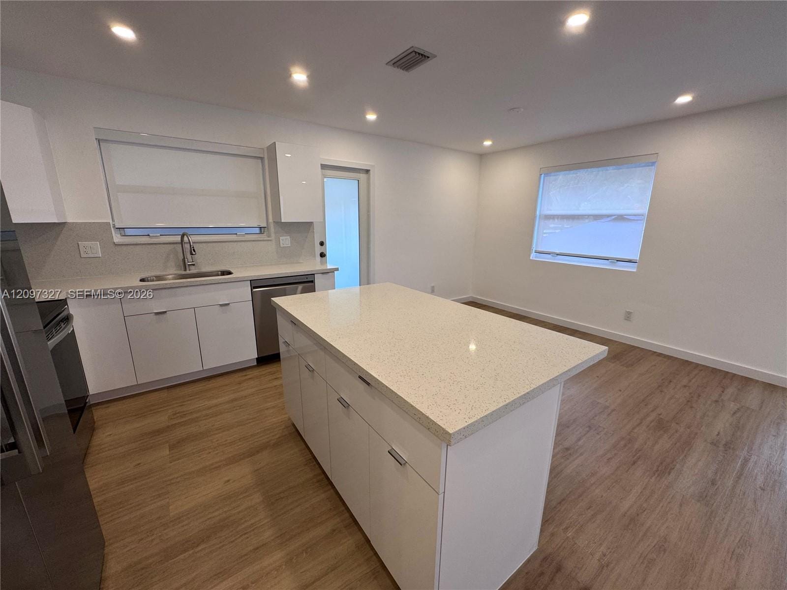 352 SW 17th Road 352 — photo 6