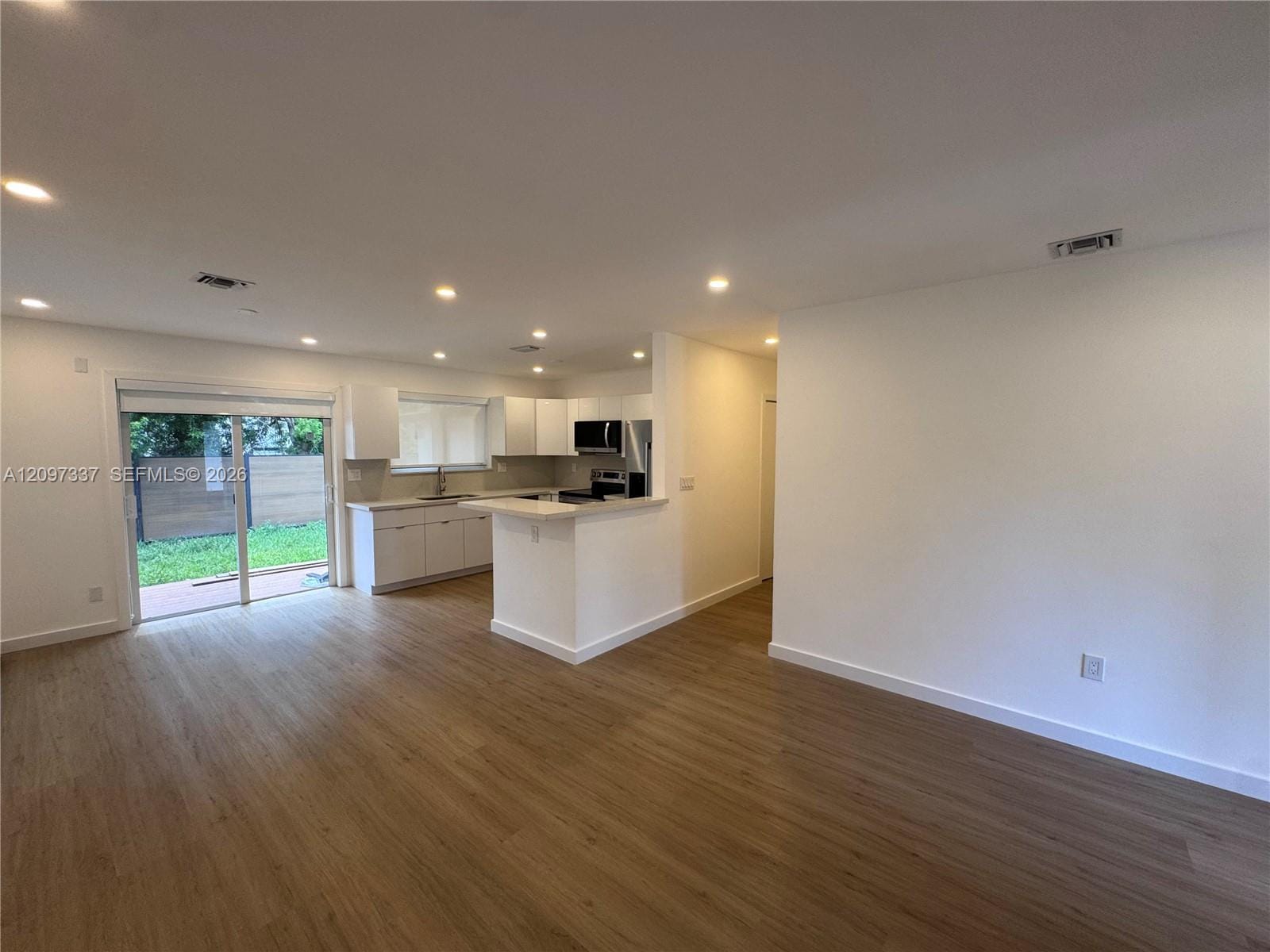 350 SW 17th Road 350, Miami, FL 33129 photo 4