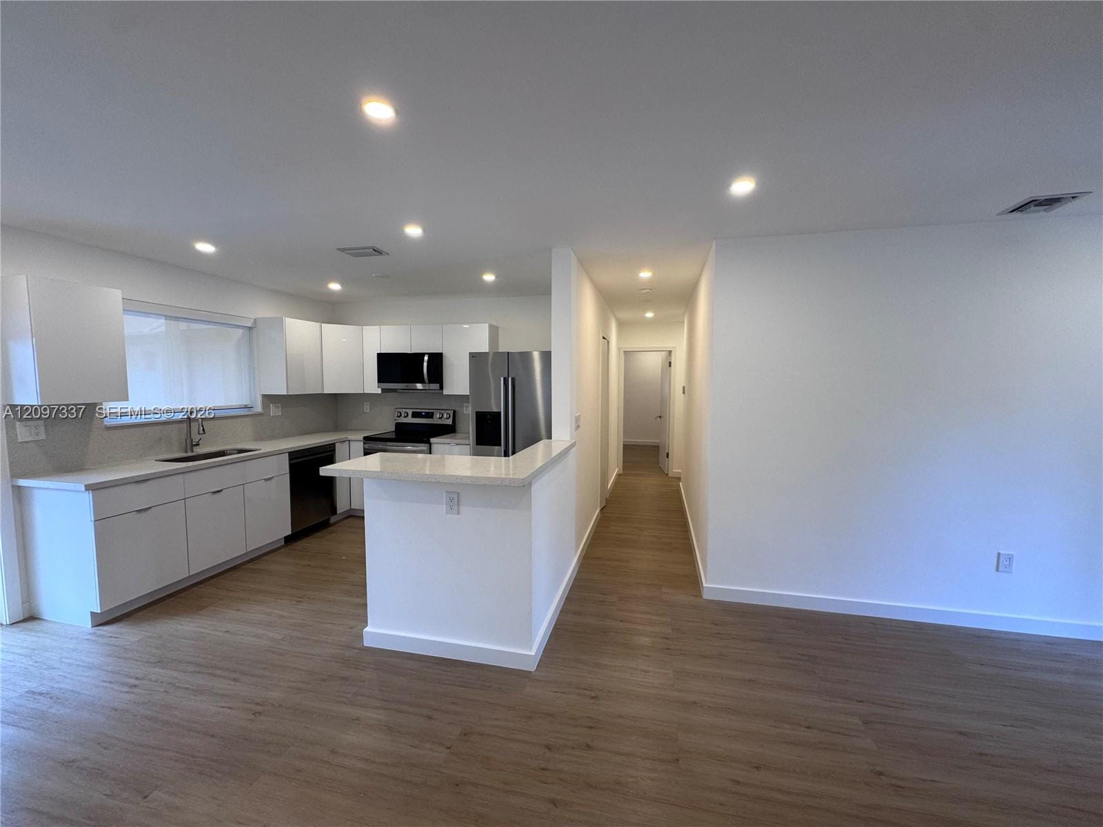 350 SW 17th Road 350, Miami, FL 33129 photo 9