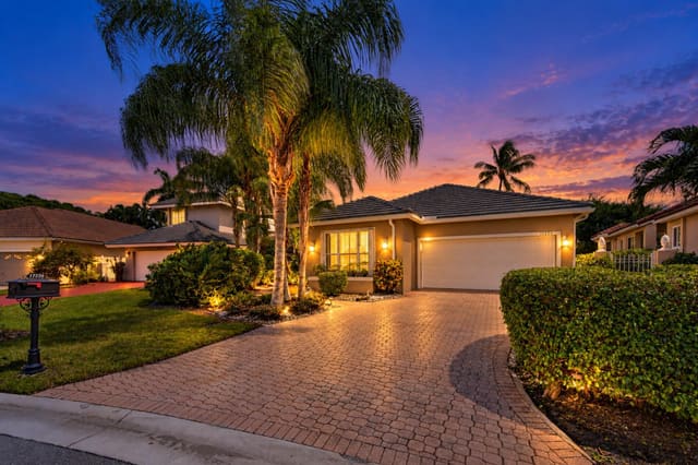 17220 Hampton Boulevard, Boca Raton, FL 33496