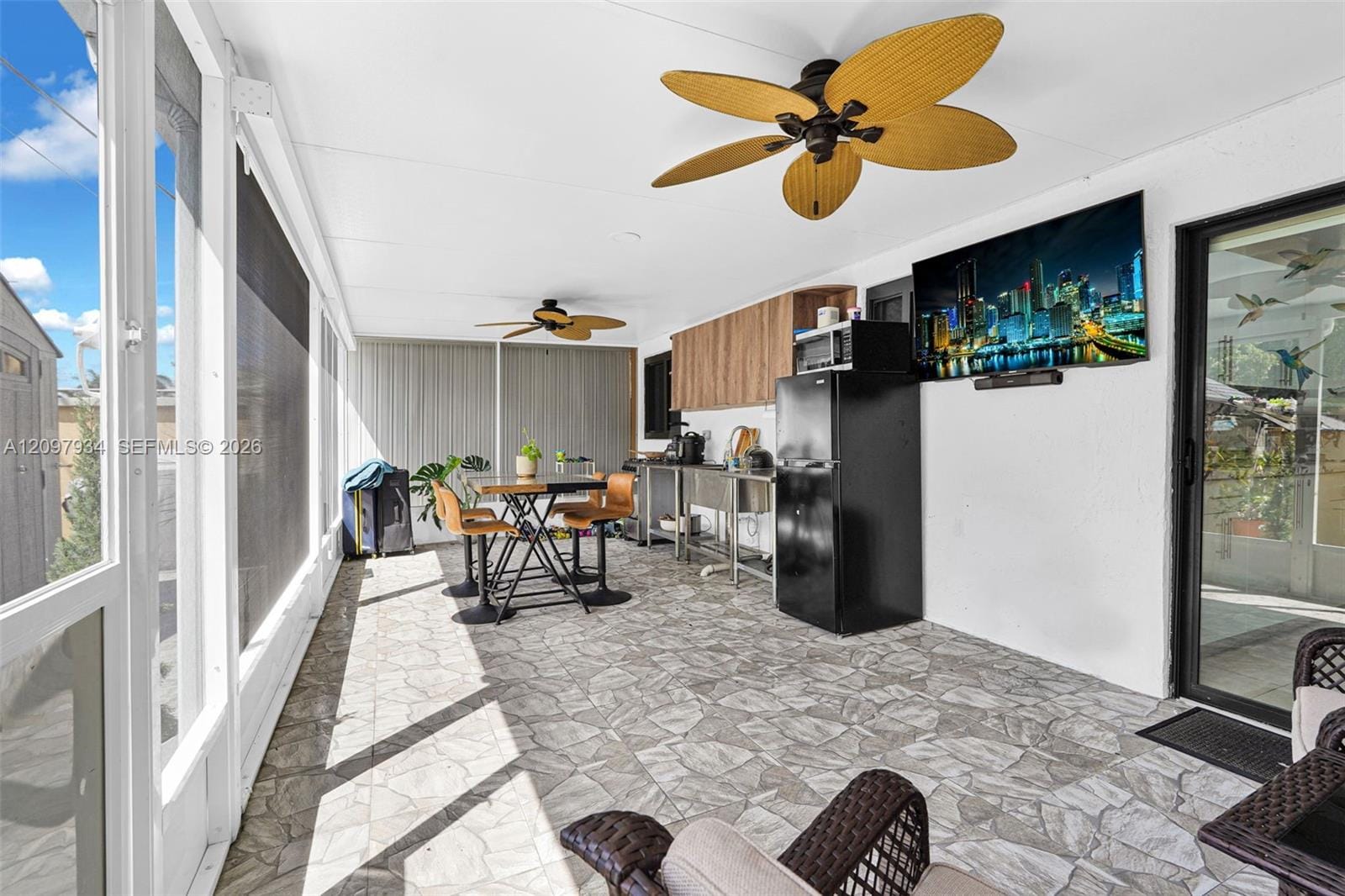2730 W 60th Place 104, Hialeah, FL 33016 photo 22