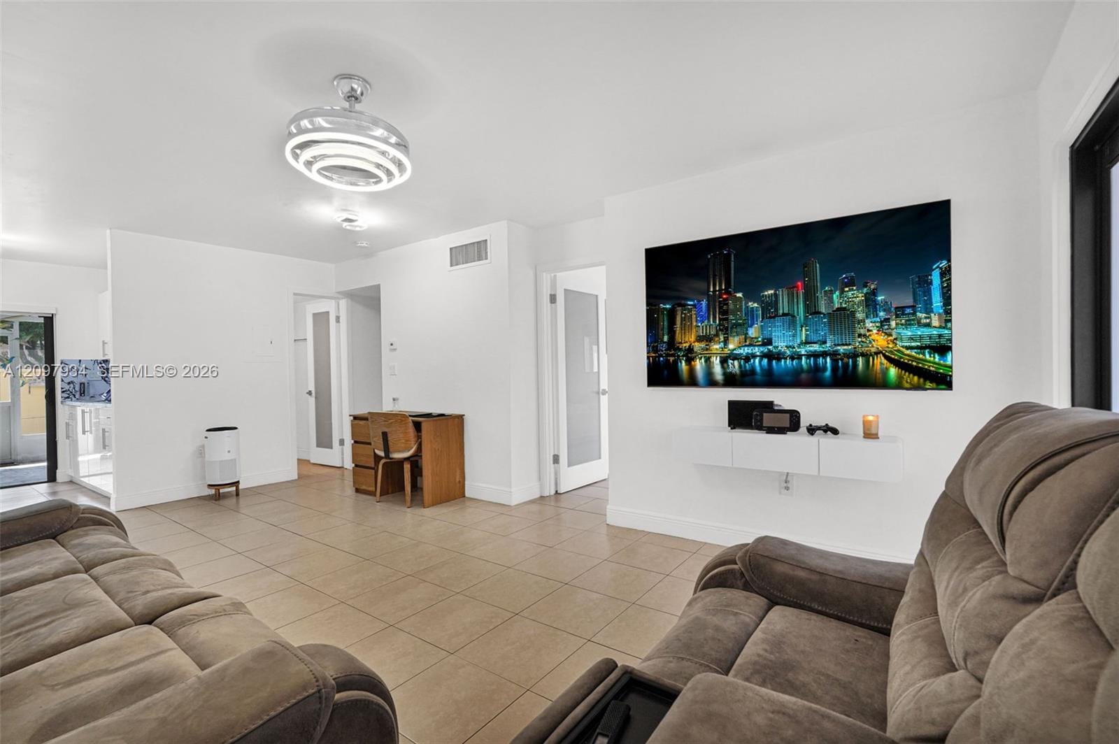 2730 W 60th Place 104, Hialeah, FL 33016 photo 7