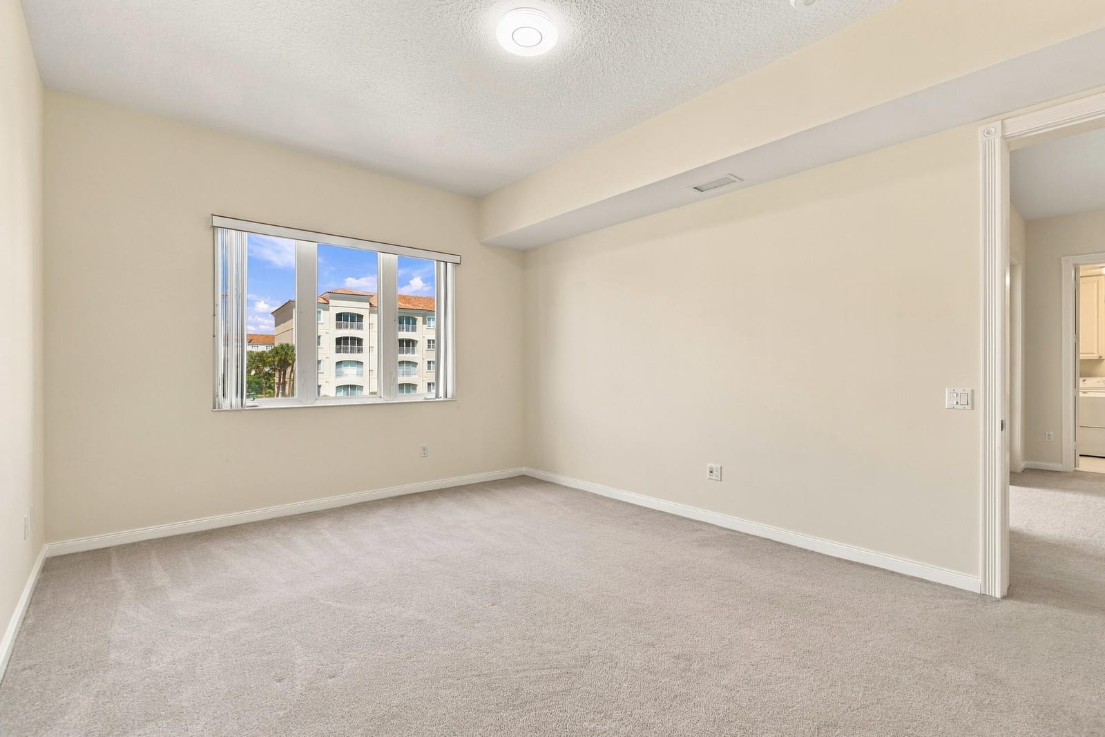 19 Harbour Isle Drive W 201, Fort Pierce, FL 34949 photo 17