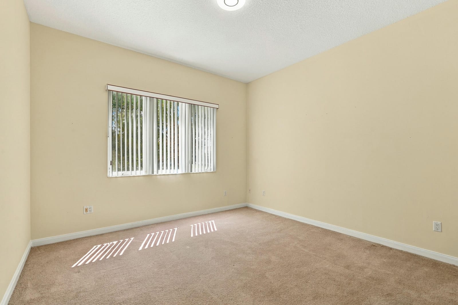 19 Harbour Isle Drive W 201, Fort Pierce, FL 34949 photo 23