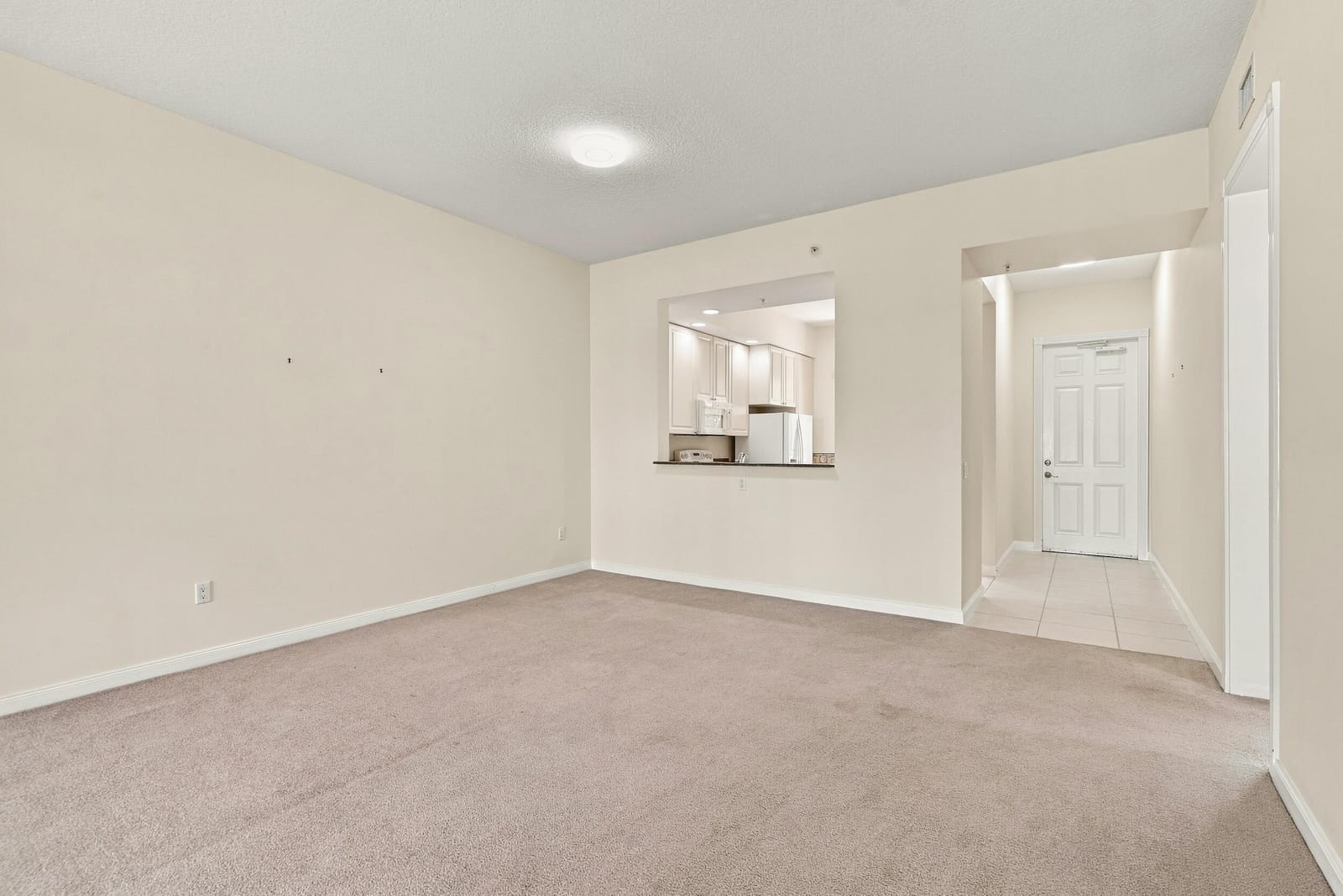 19 Harbour Isle Drive W 201, Fort Pierce, FL 34949 photo 5