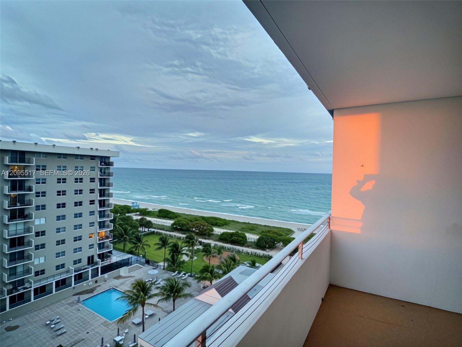 9225 Collins Avenue 1109 — photo 2