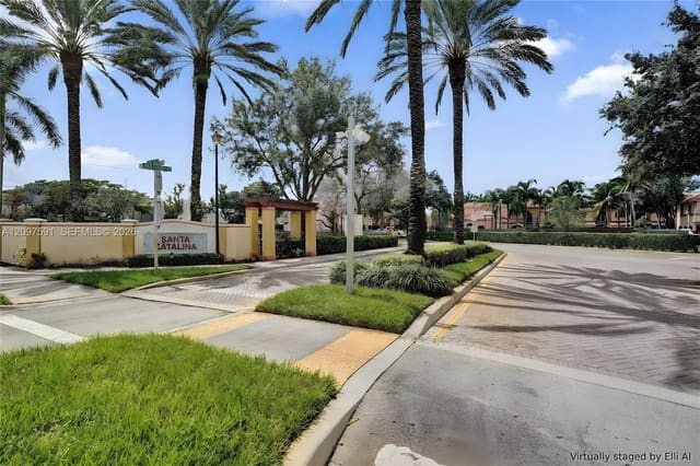 1210 Santa Catalina Lane, North Lauderdale, FL 33068