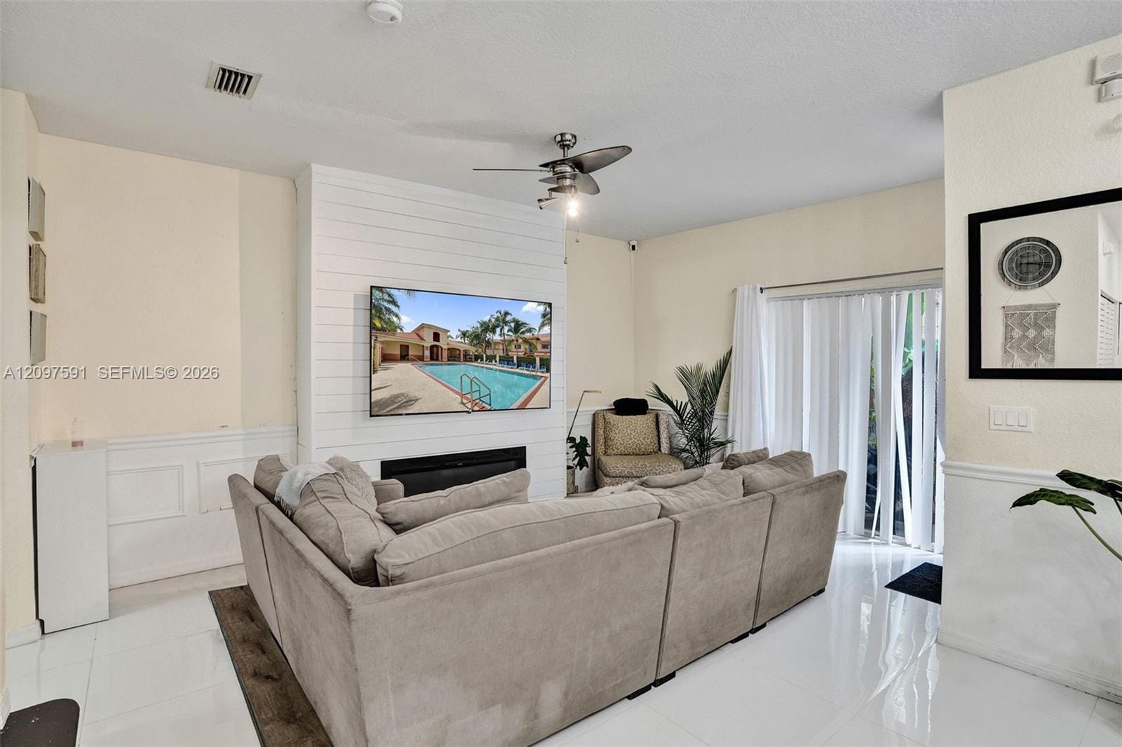 1210 Santa Catalina Lane — photo 8