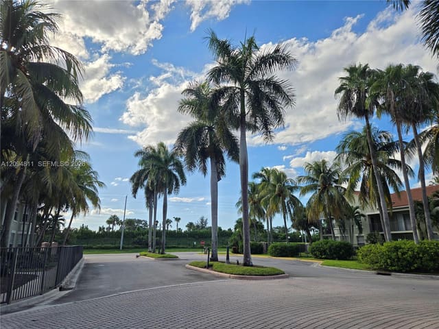 1204 Belmont Place, Boynton Beach, FL 33436