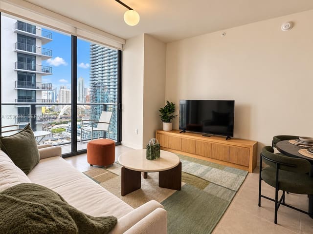 11 NE 6th Street 3211, Miami, FL 33132