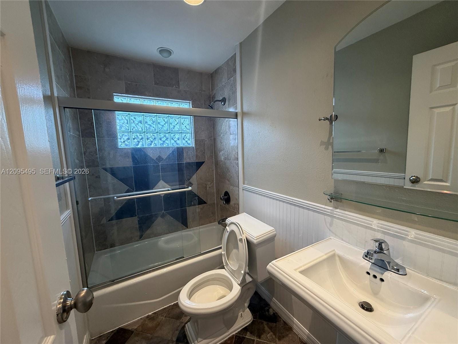 8410 NW 24th Place, Sunrise, FL 33322 photo 4