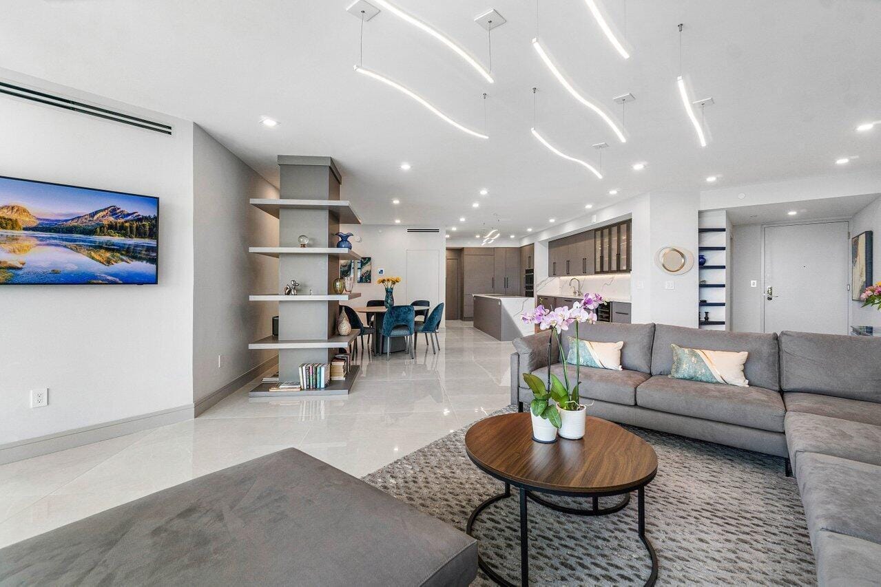 550 SE Mizner Boulevard B709 — photo 7