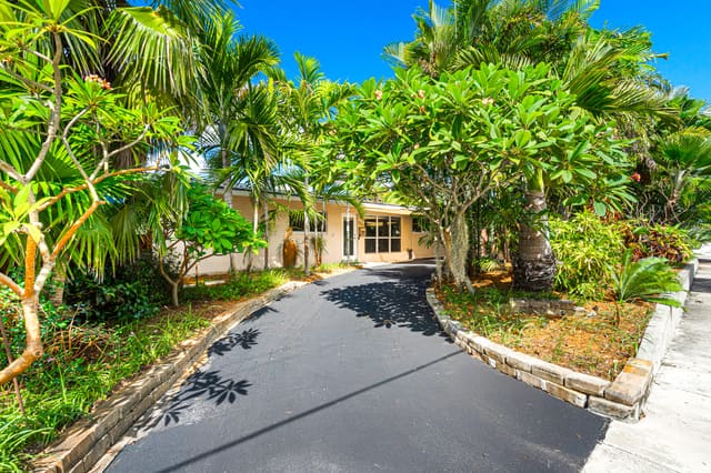 3697 NE 16TH Avenue, Oakland Park, FL 33334