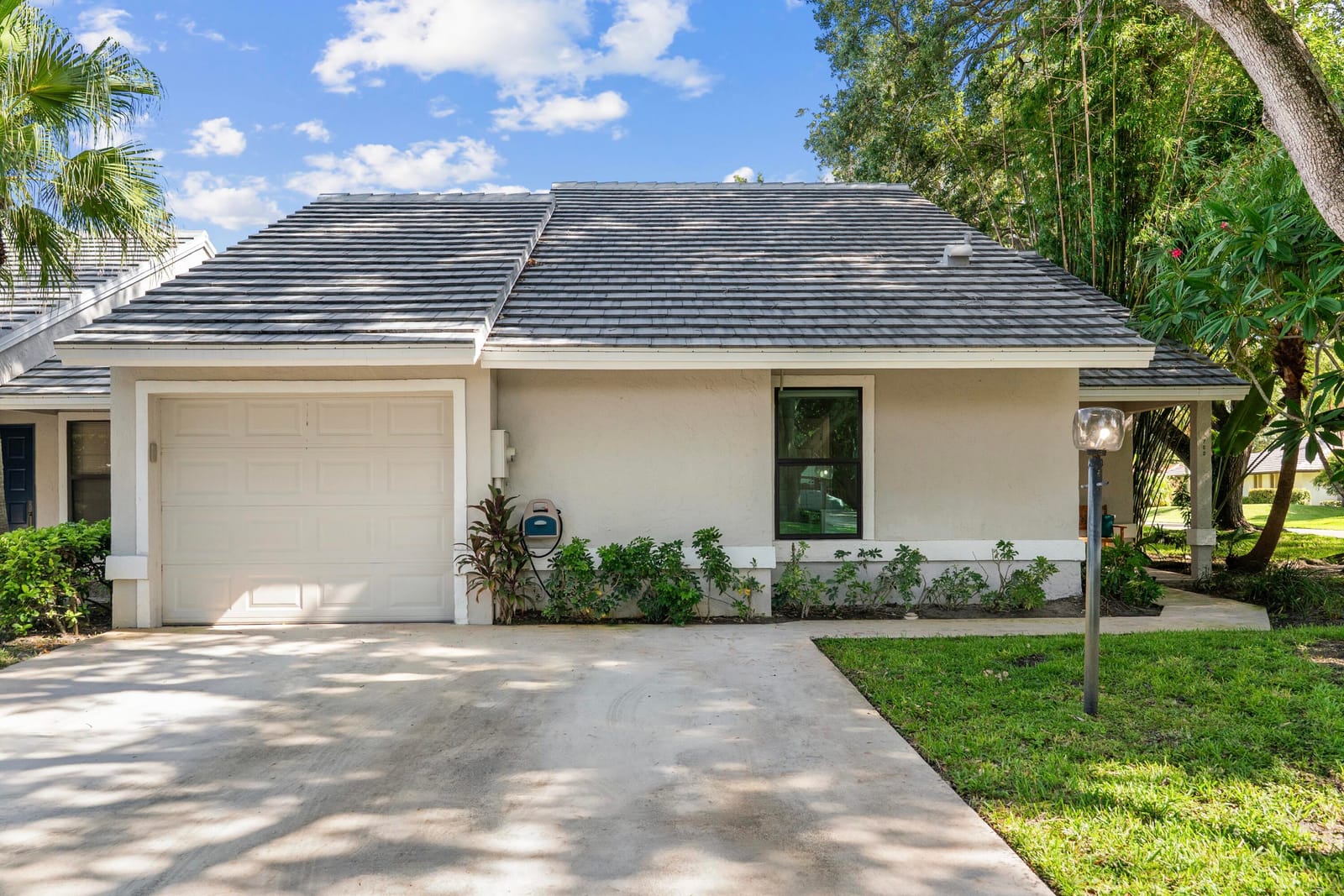 700 Bannock Court, Palm Beach Gardens, FL 33418 photo 2