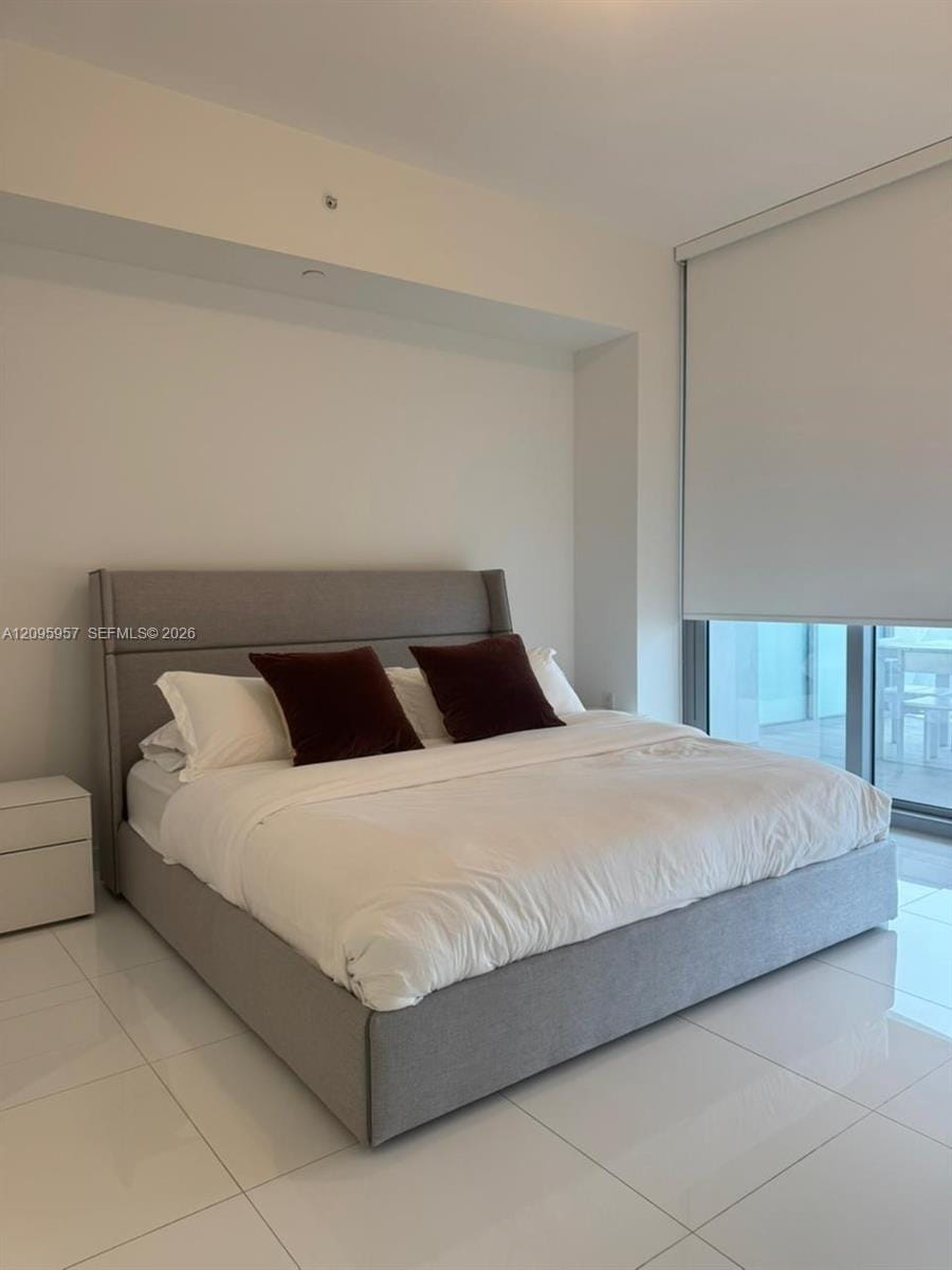 851 NE 1st Avenue 1404 — photo 11