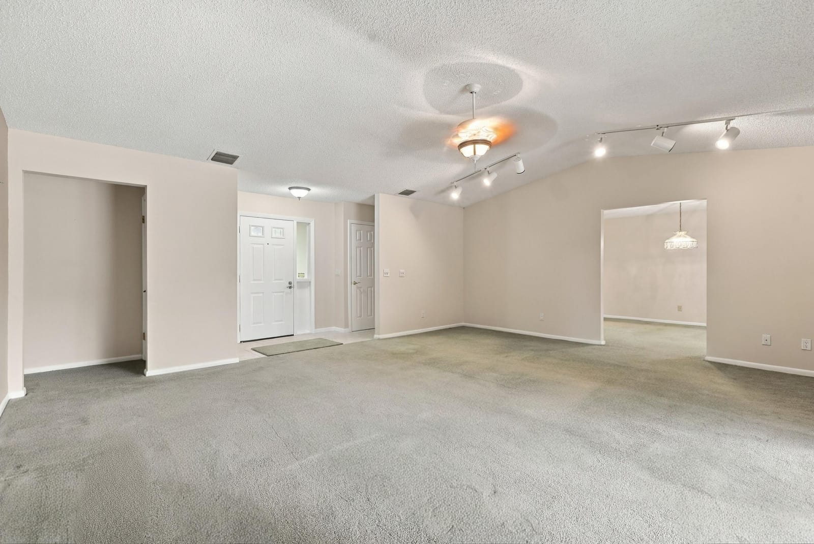 5503 BIRCH Drive, Fort Pierce, FL 34982 photo 5