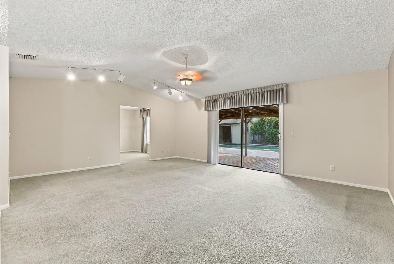 5503 BIRCH Drive, Fort Pierce, FL 34982 photo 6