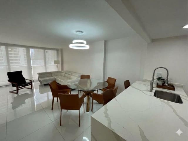 600 NE 36TH Street 1111, Miami, FL 33137