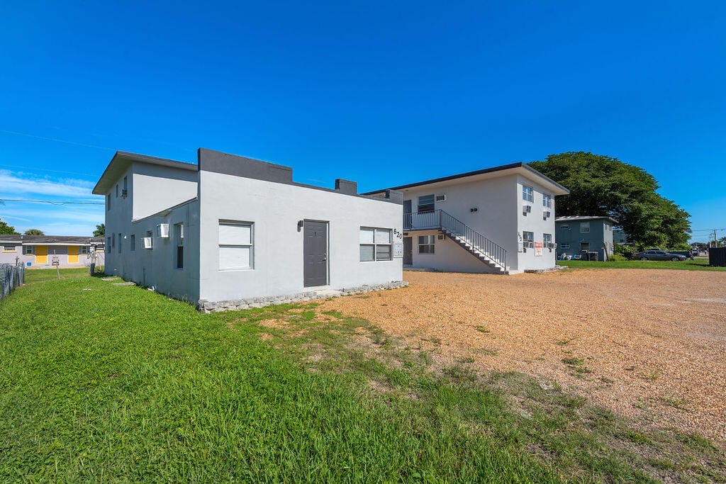 620 SW 6th Street 1, Belle Glade, FL 33430 photo 22