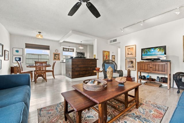 905 Normandy S, Delray Beach, FL 33484