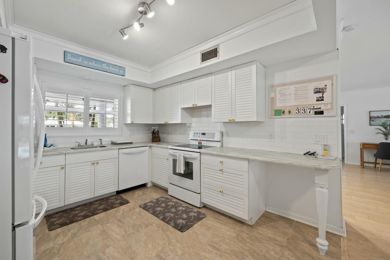 337 Fairway N, Tequesta, FL 33469 photo 7