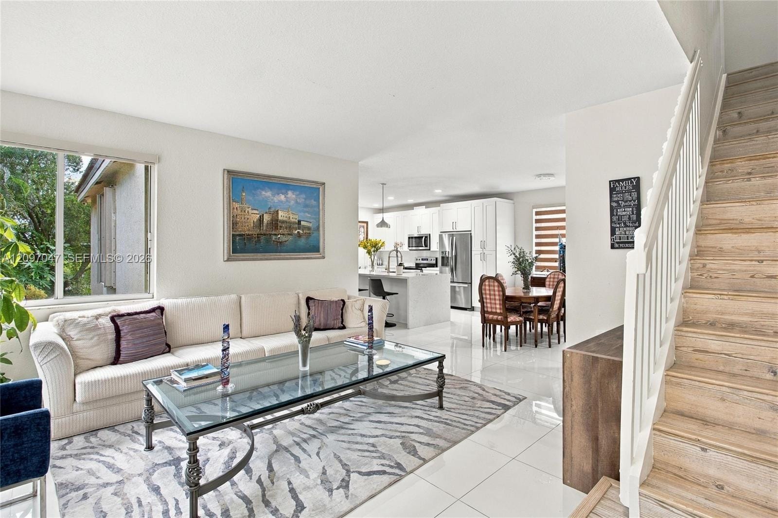1362 Canary Island Drive — photo 3