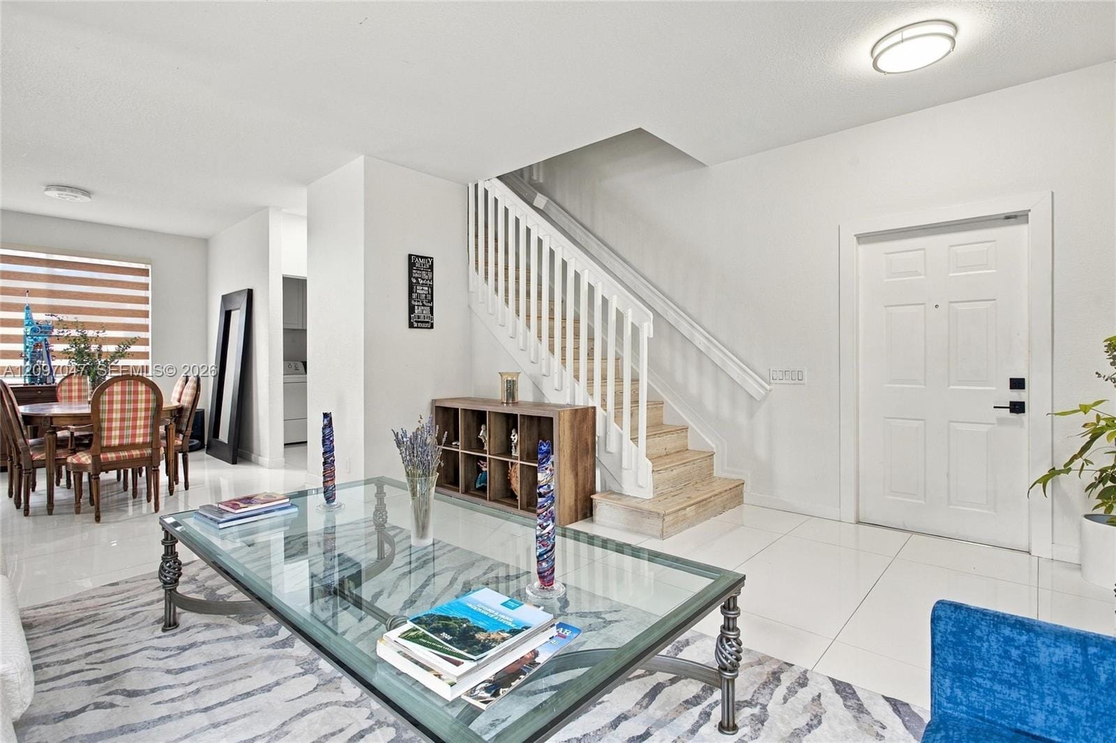 1362 Canary Island Drive — photo 4