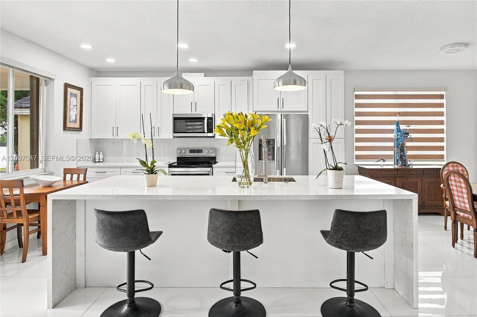 1362 Canary Island Drive — photo 8