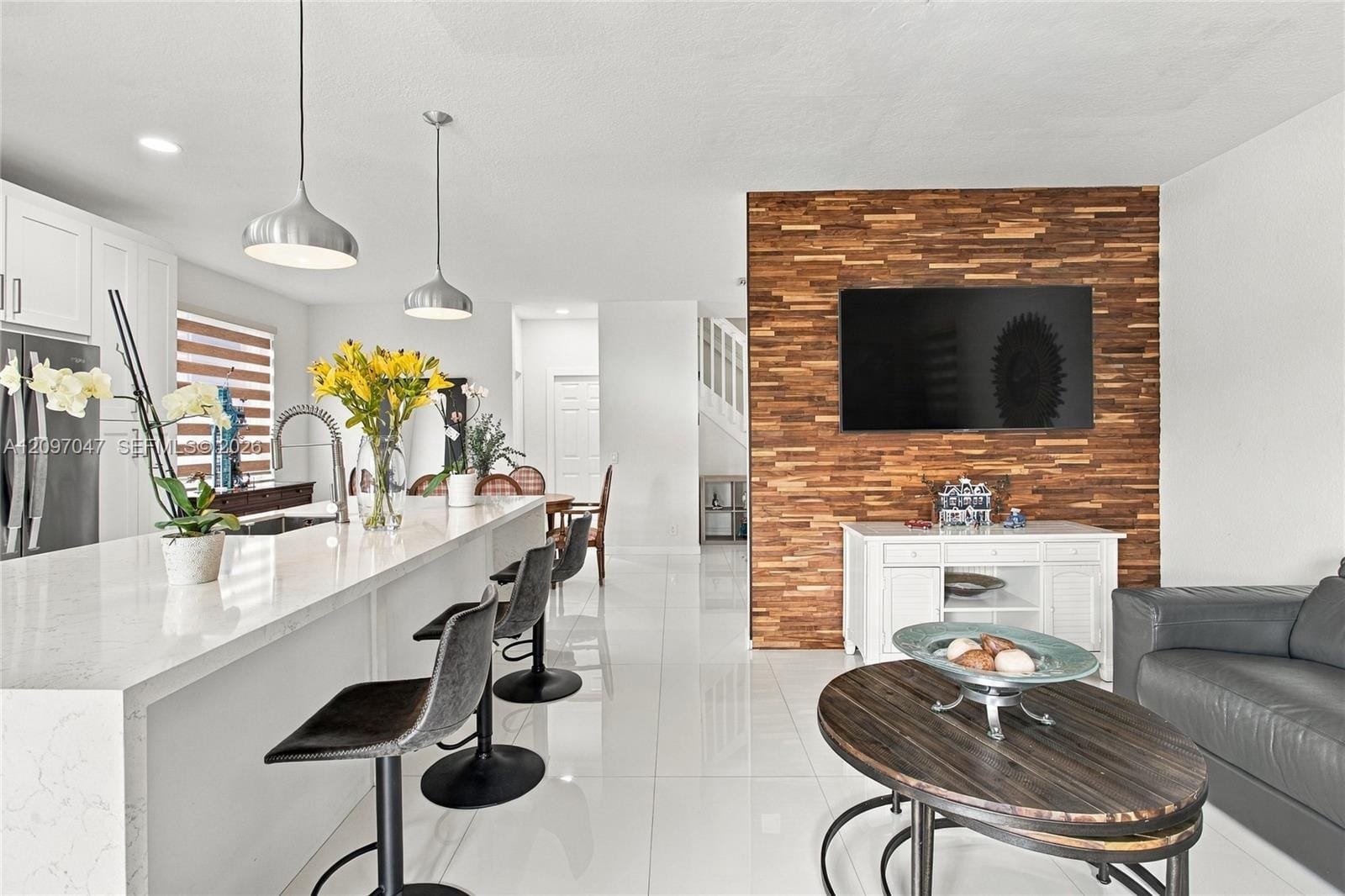 1362 Canary Island Drive — photo 10