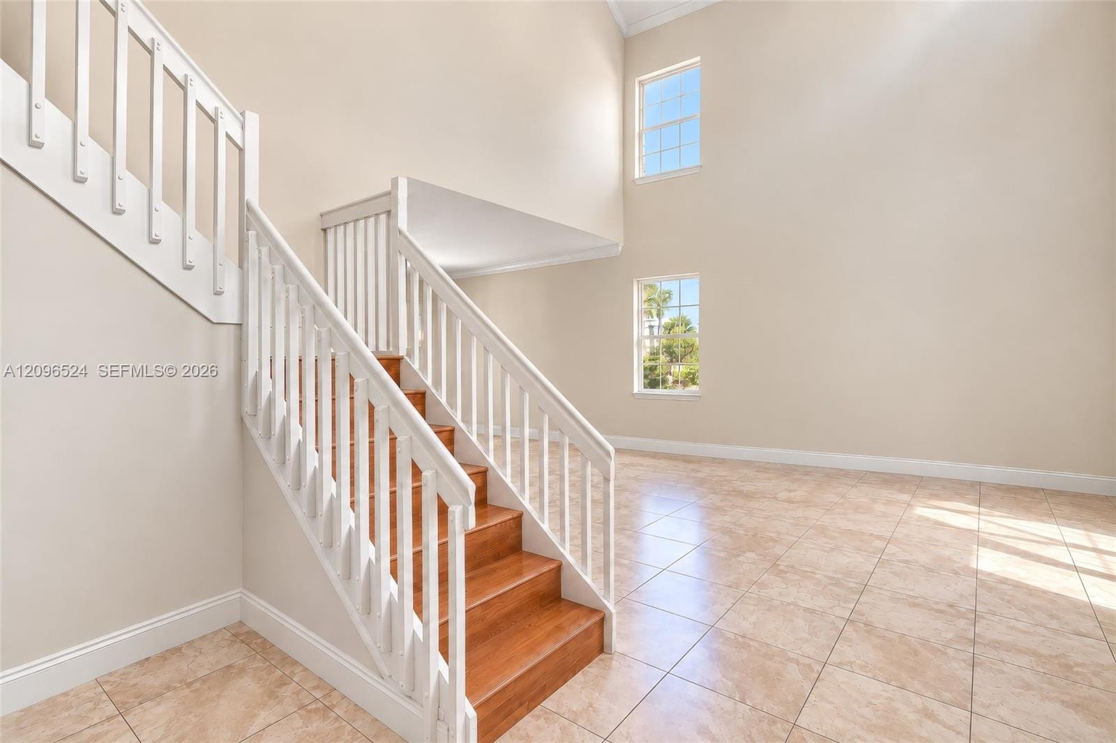 447 Cambridge Drive — photo 6