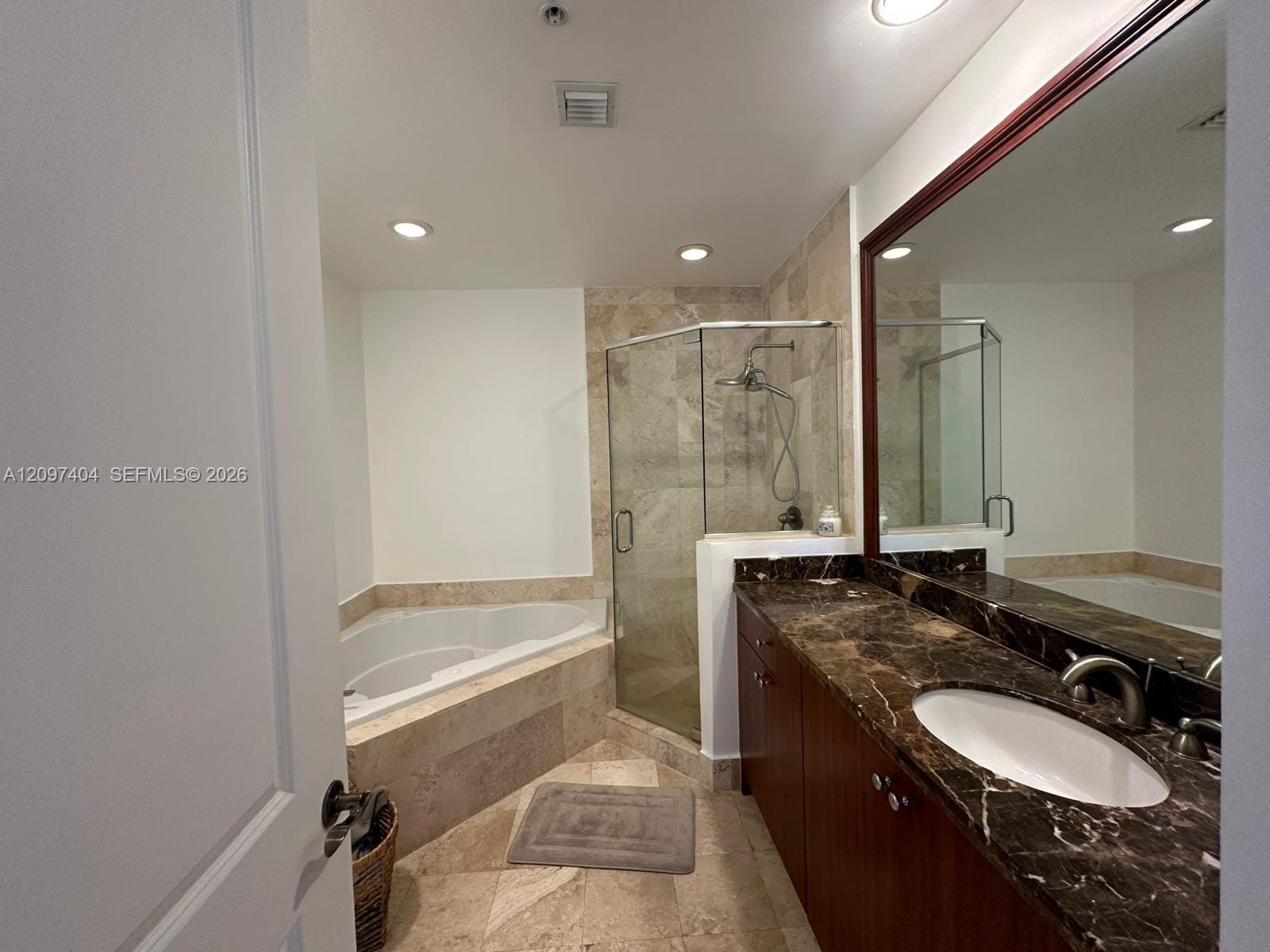 1607 Ponce De Leon Boulevard 8D, Coral Gables, FL 33134 photo 5