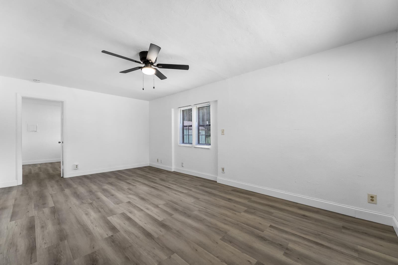 3162 SE HAWTHORNE Street, Stuart, FL 34997 photo 4
