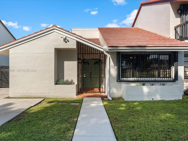 1432 SW 118th Avenue, Miami, FL 33184