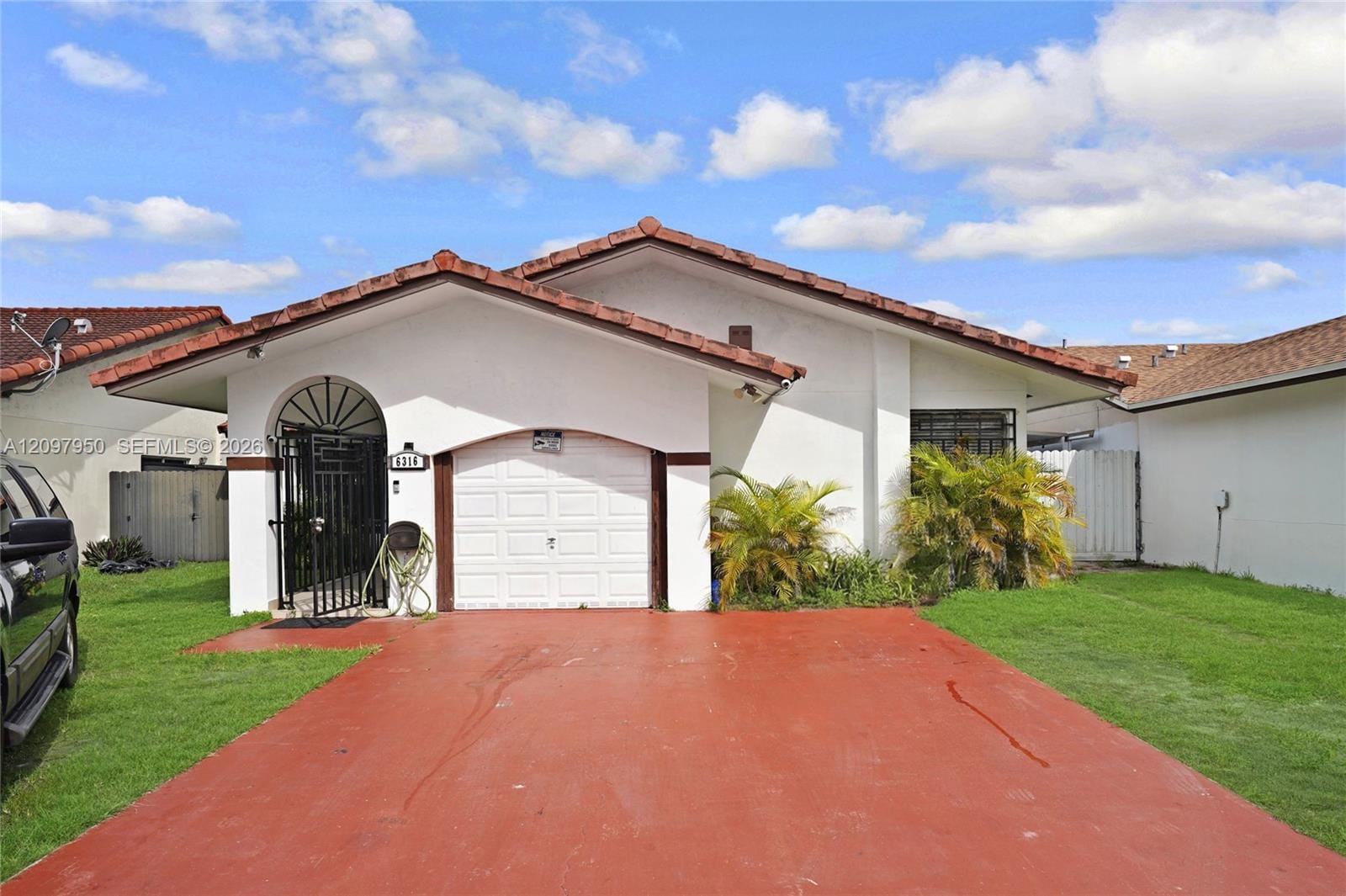 6316 SW 151st Place — photo 1