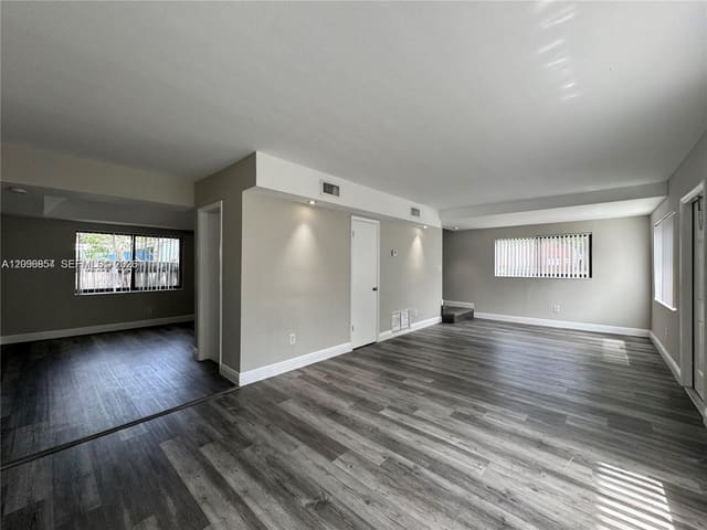 1041 SW 15th Avenue 6A, Fort Lauderdale, FL 33312