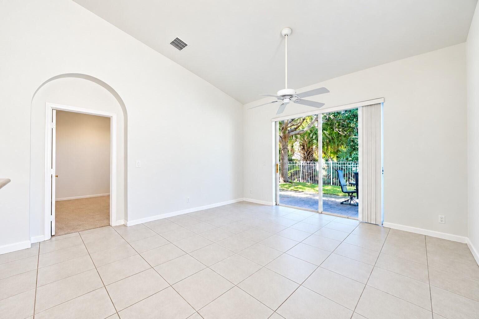6128 Spring Lake Terrace, Fort Pierce, FL 34951 photo 9