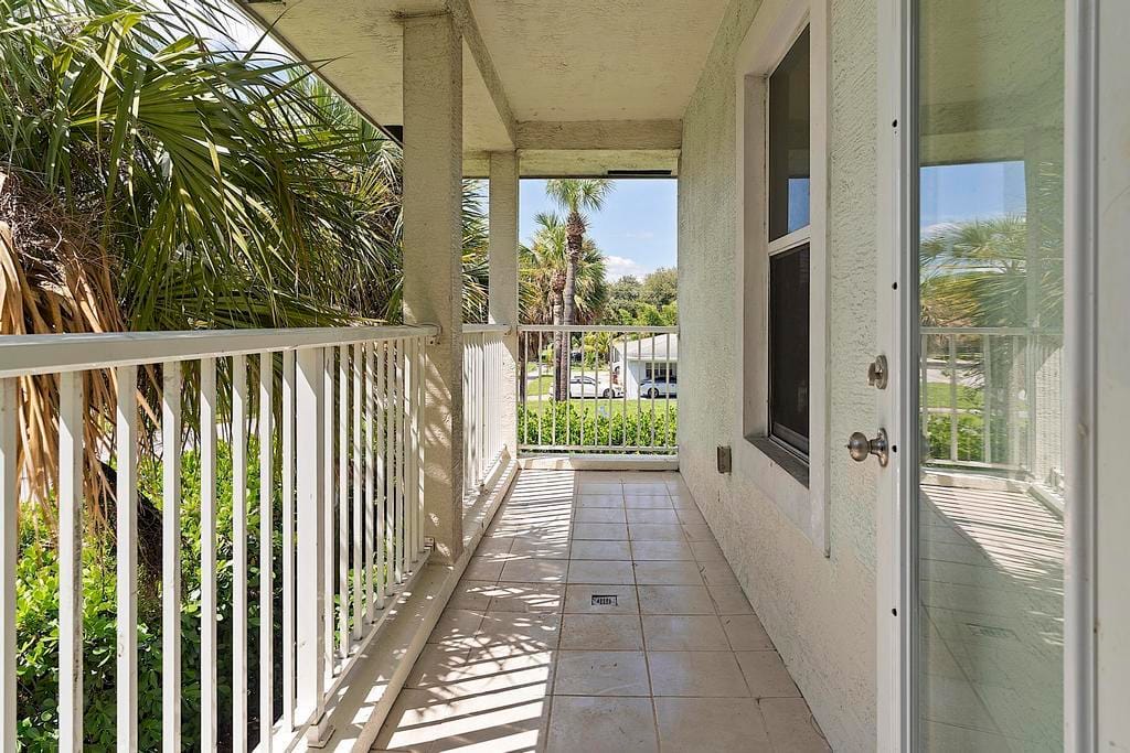 105 2nd Street 5, Lake Park, FL 33403 photo 8