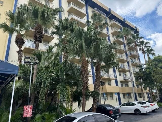 801 NW 47th Avenue 902W, Miami, FL 33126 photo 2